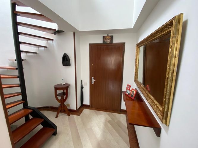 Apartamento en venta en Santa Barbara, Bogotá · foto 2 de 24