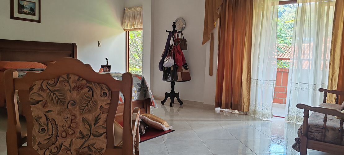 Casa de 3 alcobas en venta en Peon, Jamundí, 1008 m² · foto 7 de 22