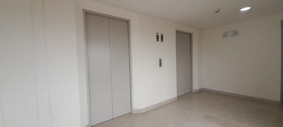 Apartamento de 2 alcobas en venta en Valle Del Lili, Cali, 99 m² · foto 4 de 24