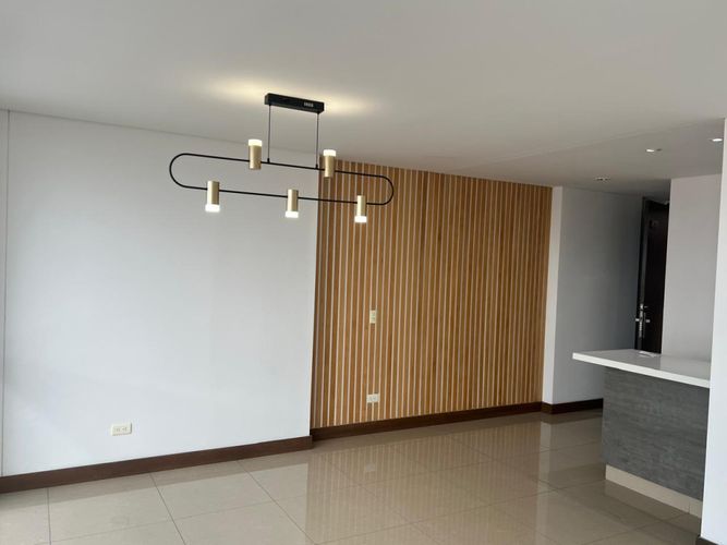 Apartamento de 3 alcobas en venta en Cañaveralejo, Medellín, 108 m² · foto 6 de 18