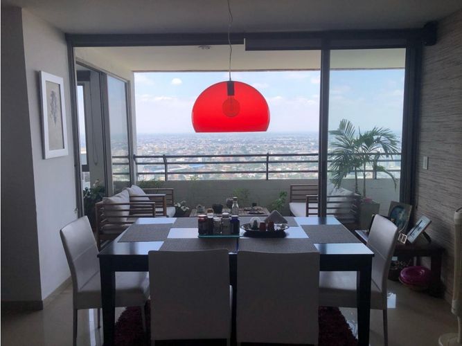 Apartamento de 3 alcobas en venta en Santa Isabel, Cali, 171 m² · foto 3 de 24