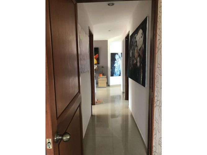 Apartamento de 3 alcobas en venta en Santa Isabel, Cali, 171 m² · foto 12 de 24