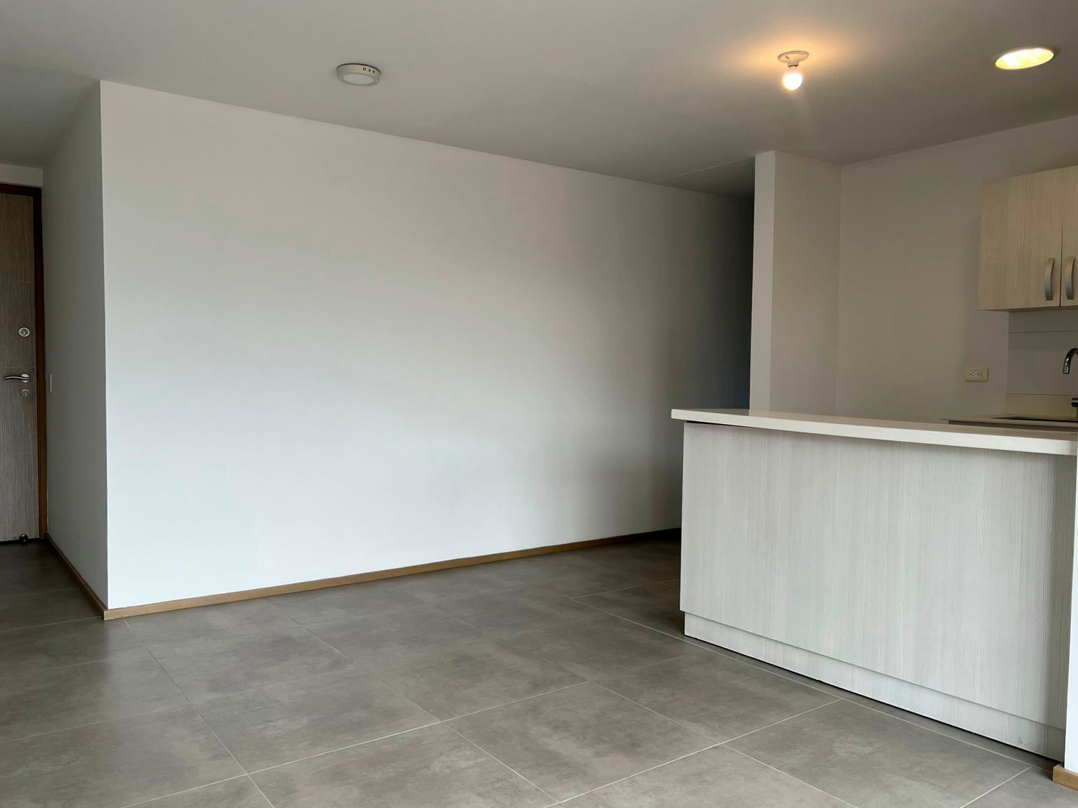Apartamento en venta en Loma Del Chocho, Envigado · foto 4 de 16