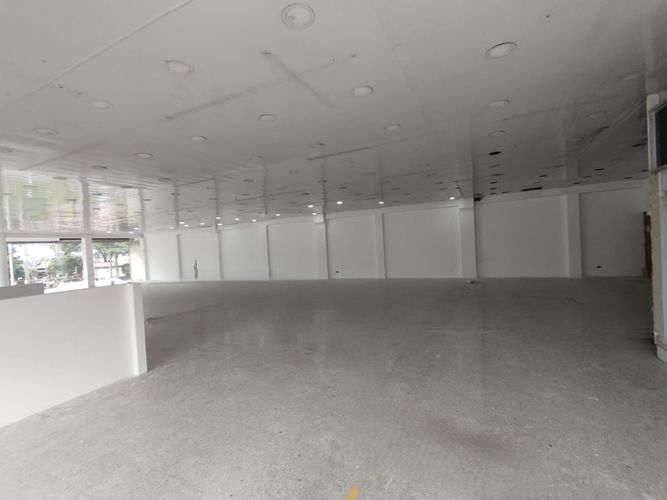Local en arriendo en Primero De Febrero, Pereira, 430 m² · foto 2 de 6