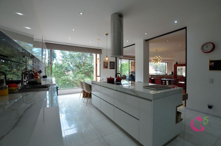 Apartamento de 4 alcobas en venta en Niza Suba, Bogotá, 440 m² · foto 6 de 20
