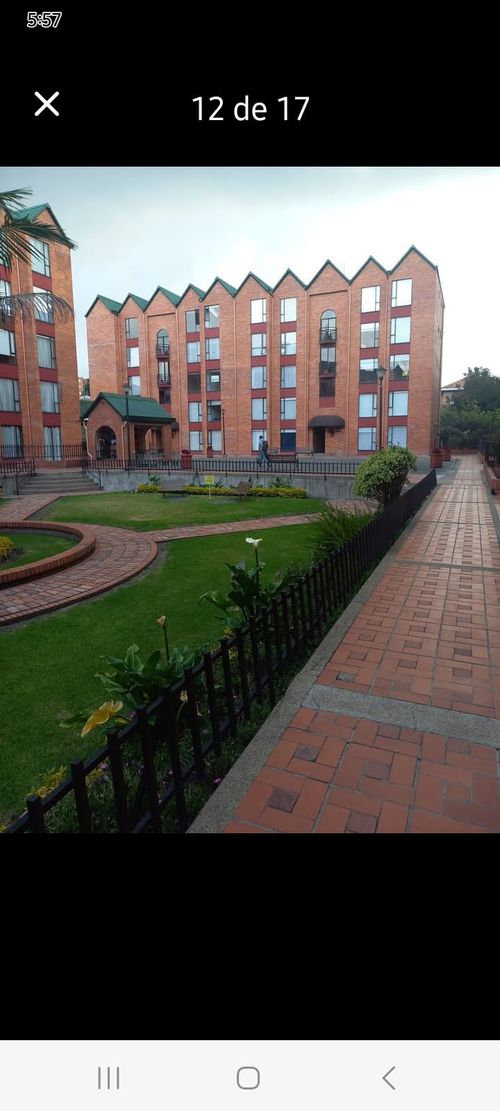 Apartamento de 3 alcobas en venta en Atenas, Bogotá, 126 m² · foto 5 de 17