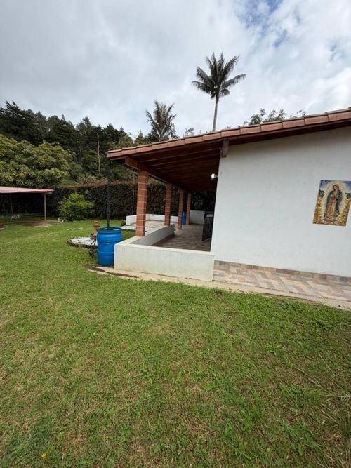 Casa de 3 alcobas en venta en La Brizuela, Guarne, 80 m² · foto 5 de 24