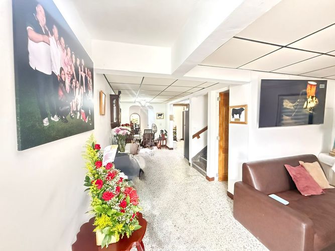 Casa de 4 alcobas en venta en La Ceja, 135 m² · foto 2 de 11