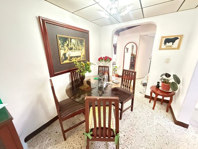 Casa de 4 alcobas en venta en La Ceja, 135 m² · foto 3 de 11