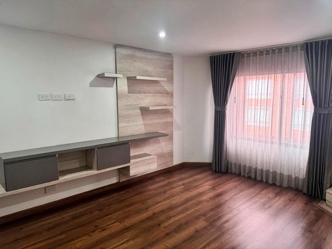 Apartamento de 4 alcobas en venta en Escuela De Infanteria, Bogotá, 134 m² · foto 4 de 16