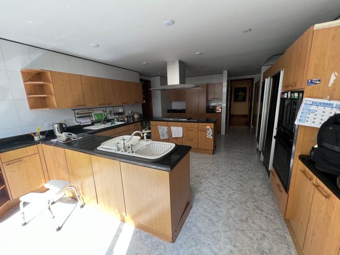 Apartamento de 3 alcobas en venta en Lindaraja, Bogotá, 401 m² · foto 1 de 22