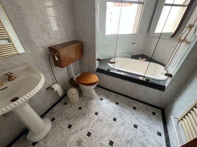 Apartamento de 3 alcobas en venta en Lindaraja, Bogotá, 401 m² · foto 16 de 22
