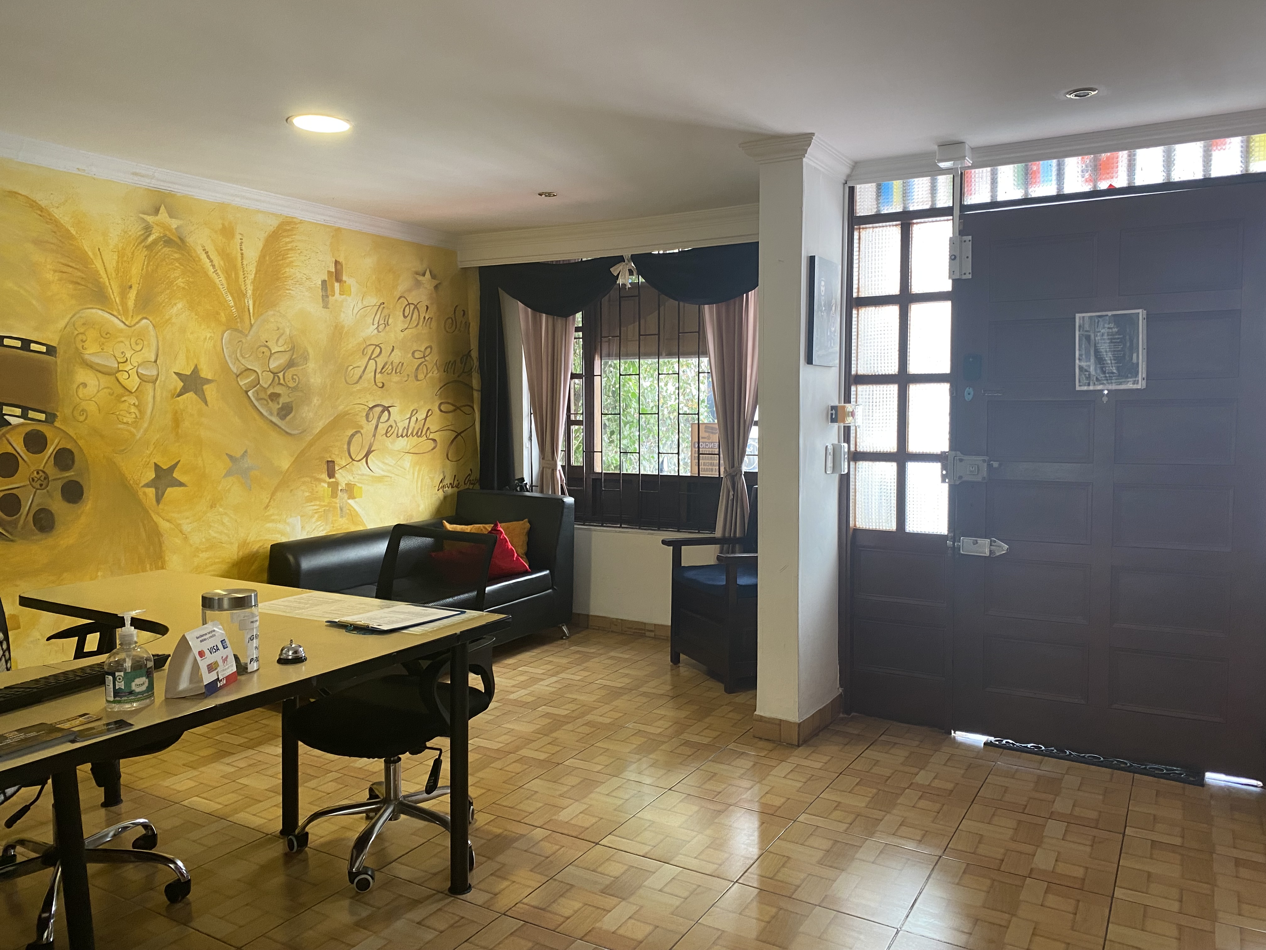 Casa en venta en Modelia, Bogotá · foto 2 de 24
