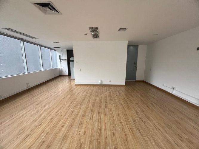 Oficina en arriendo en El Poblado, Medellín, 50 m² · foto 6 de 15