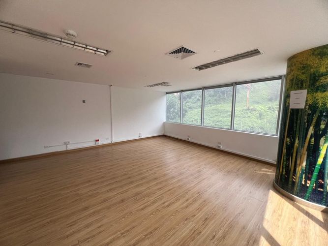 Oficina en arriendo en El Poblado, Medellín, 50 m² · foto 9 de 15