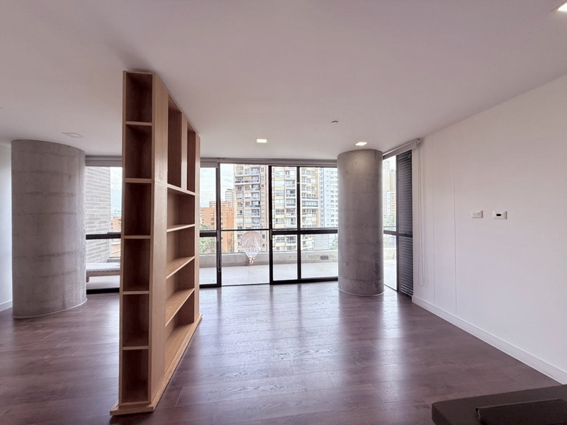 Apartaestudio for sale in La linde, Medellín 2