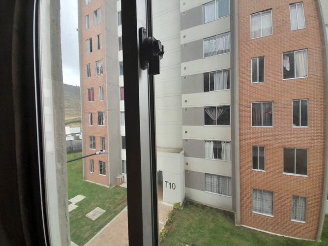 Apartamento de 2 alcobas en venta en Uaecd 007, Soacha, 46 m² · foto 13 de 24