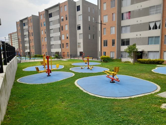 Apartamento de 2 alcobas en venta en Uaecd 007, Soacha, 46 m² · foto 5 de 24