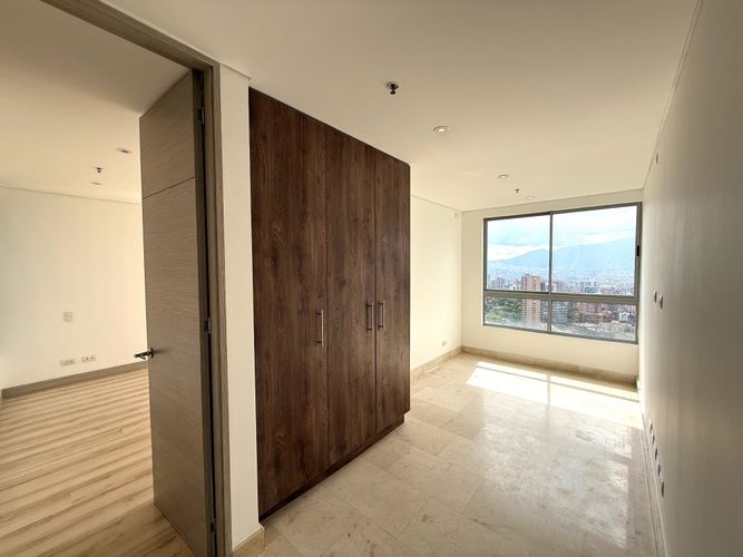 Apartamento de 3 alcobas en arriendo en El Poblado, Medellín, 172 m² · foto 14 de 18