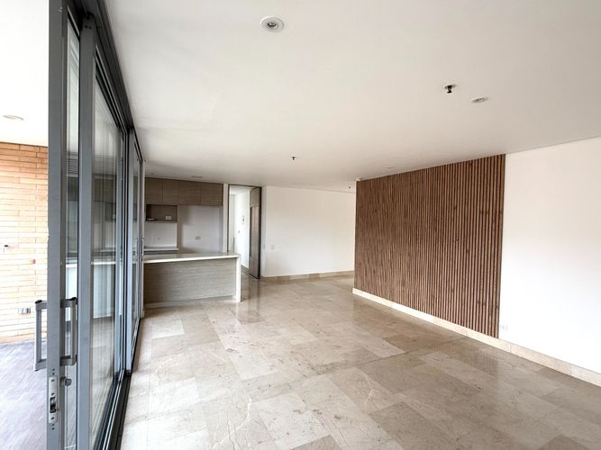 Apartamento de 3 alcobas en arriendo en El Poblado, Medellín, 172 m² · foto 6 de 18