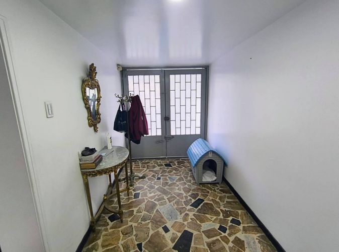 Casa de 5 alcobas en venta en Estoril, Bogotá, 320 m² · foto 4 de 23