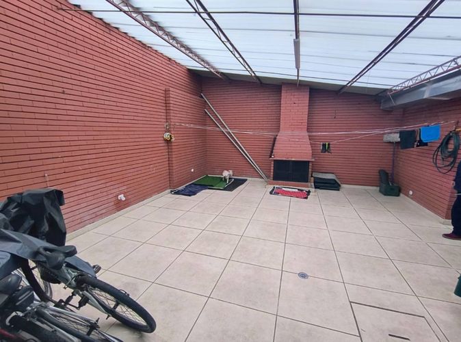 Casa de 5 alcobas en venta en Estoril, Bogotá, 320 m² · foto 11 de 23