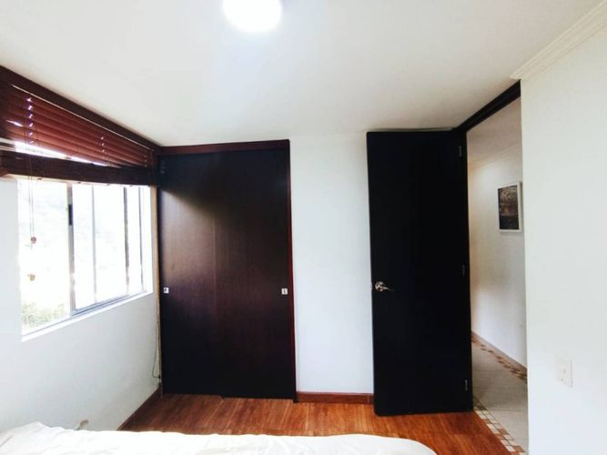 Apartamento en venta en Loma De Los Bernal, Medellín · foto 14 de 20