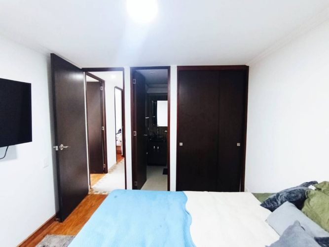 Apartamento en venta en Loma De Los Bernal, Medellín · foto 15 de 20