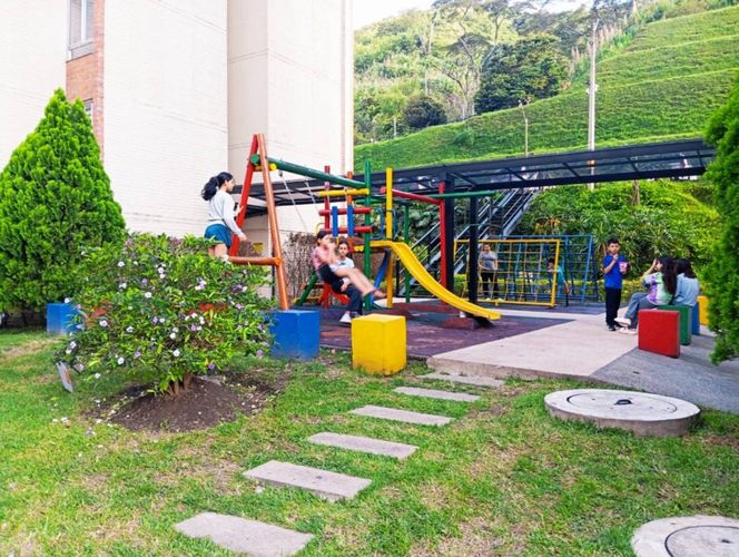 Apartamento en venta en Loma De Los Bernal, Medellín · foto 20 de 20