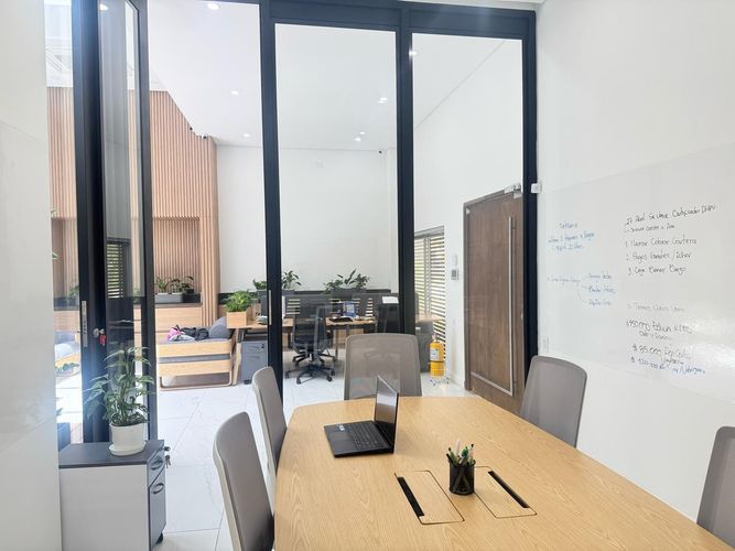 Oficina en arriendo en Laureles, Medellín, 230 m² · foto 6 de 18
