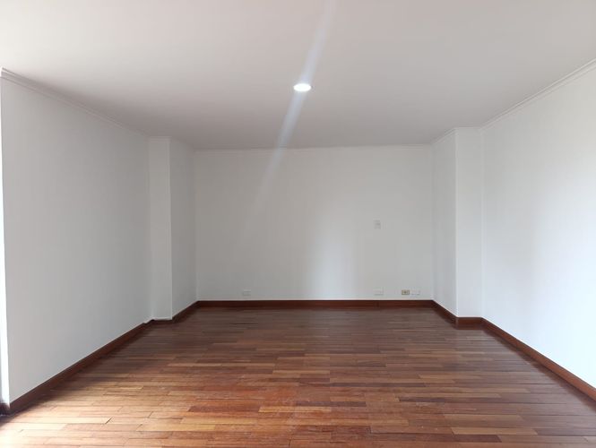Apartamento de 3 alcobas en venta en El Poblado, Medellín, 198 m² · foto 2 de 20