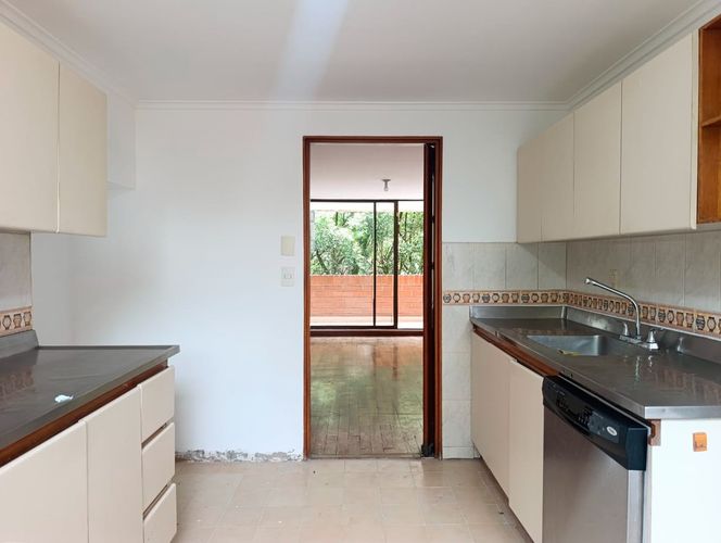 Apartamento de 3 alcobas en venta en El Poblado, Medellín, 198 m² · foto 15 de 20