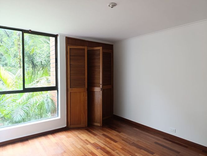 Apartamento de 3 alcobas en venta en El Poblado, Medellín, 198 m² · foto 11 de 20