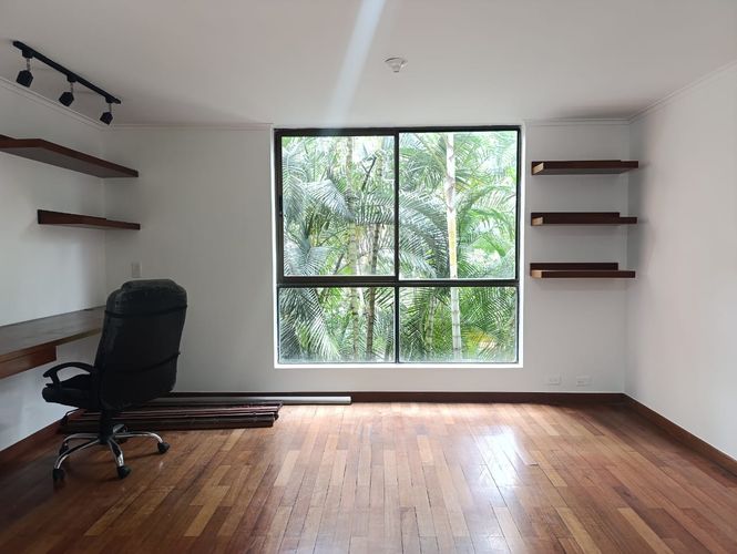 Apartamento de 3 alcobas en venta en El Poblado, Medellín, 198 m² · foto 6 de 20