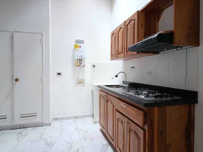 Oficina en arriendo en El Poblado, Medellín, 45 m² · foto 8 de 9
