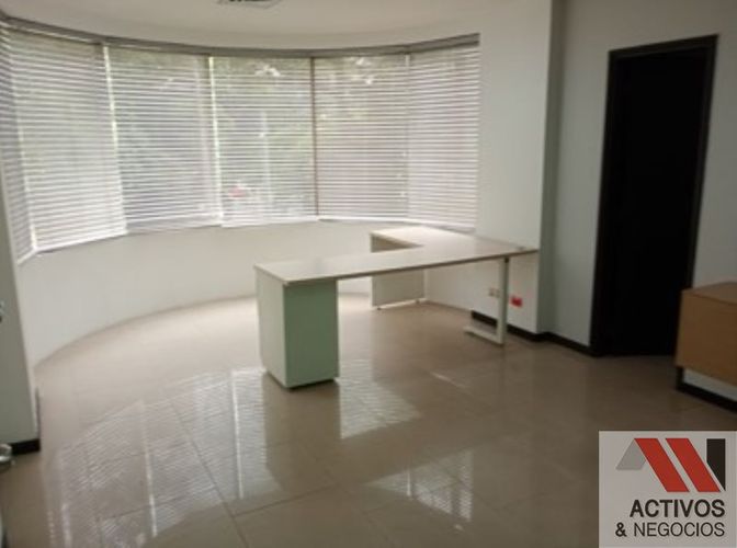 Oficina en arriendo en Villa Carlota, Medellín, 380 m² · foto 8 de 8