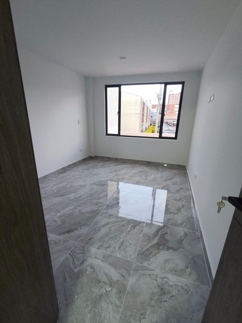Casa de 4 alcobas en venta en Villa Elisa, Bogotá, 150 m² · foto 11 de 17
