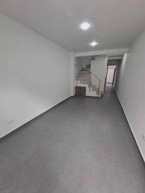 Casa de 4 alcobas en venta en Villa Elisa, Bogotá, 150 m² · foto 2 de 17