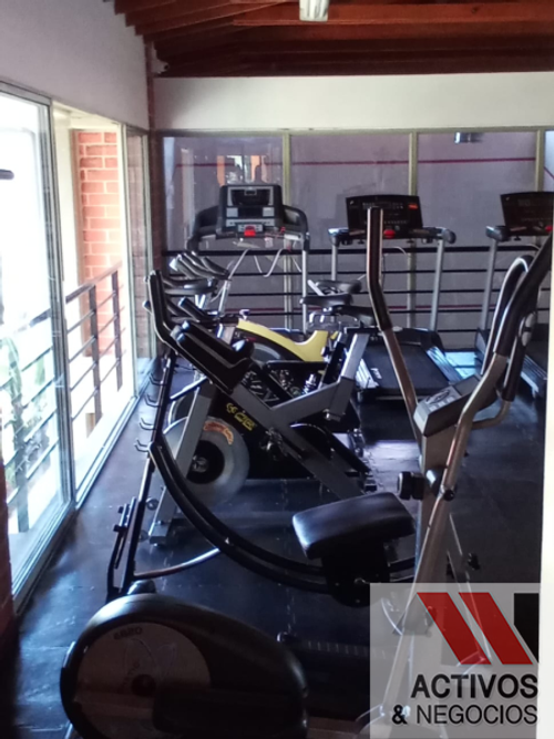 Casa de 4 alcobas en venta en Loma Del Chocho, Envigado, 300 m² · foto 6 de 24