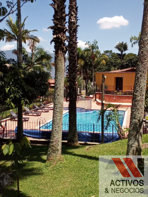 Casa de 4 alcobas en venta en Loma Del Chocho, Envigado, 300 m² · foto 8 de 24