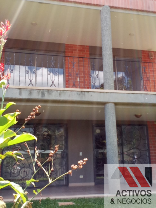 Casa de 4 alcobas en venta en Loma Del Chocho, Envigado, 300 m² · foto 10 de 24