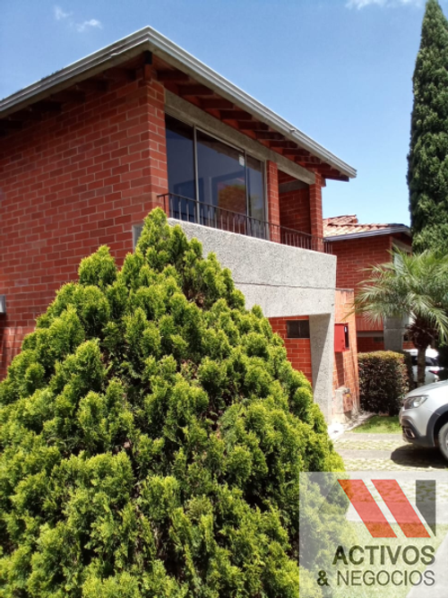 Casa de 4 alcobas en venta en Loma Del Chocho, Envigado, 300 m² · foto 14 de 24