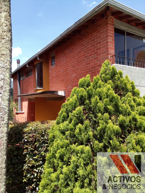 Casa de 4 alcobas en venta en Loma Del Chocho, Envigado, 300 m² · foto 15 de 24