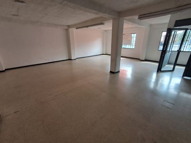 Local en arriendo en El Chagualo, Medellín, 90 m² · foto 8 de 8
