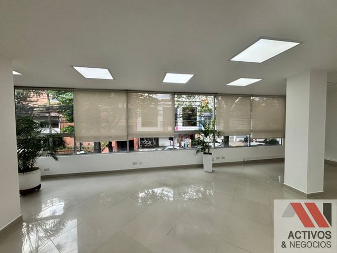Oficina en arriendo en Suramericana, Medellín, 85 m² · foto 2 de 6