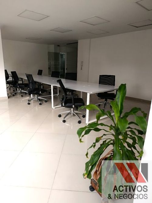 Oficina en arriendo en Suramericana, Medellín, 85 m² · foto 6 de 6
