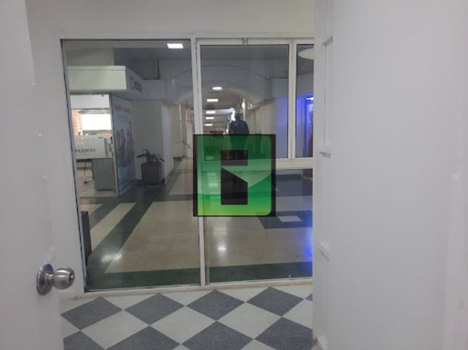 Local en arriendo en La Candelaria, Medellín, 23 m² · foto 5 de 14