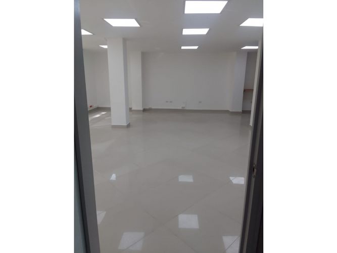 Oficina en arriendo en Estadio, Medellín, 313 m² · foto 6 de 8