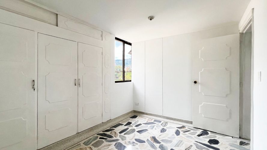 Apartamento de 4 alcobas en venta en Cuarto De Legua - Guadalupe, Cali, 118 m² · foto 10 de 24