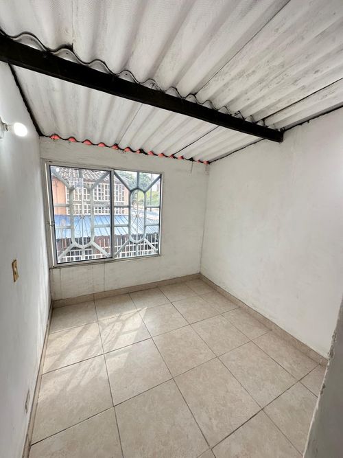 Casa de 3 alcobas en venta en Ciudadela Floralia, Cali, 72 m² · foto 5 de 11